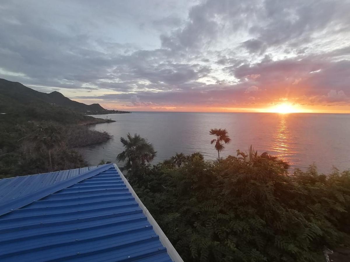 321 Surprise Beach House And Glamping Archibolds Exterior foto