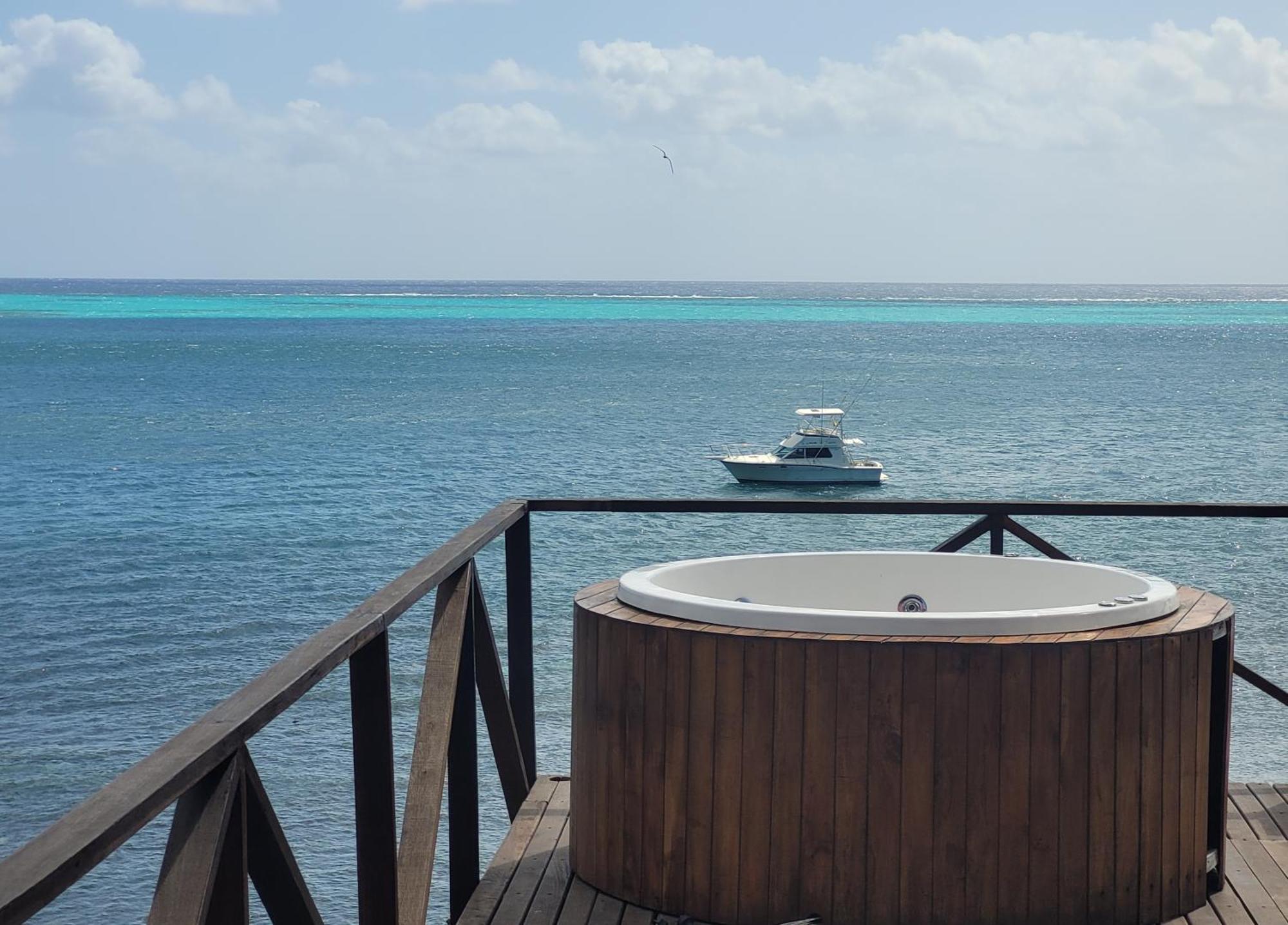 321 Surprise Beach House And Glamping Archibolds Zimmer foto